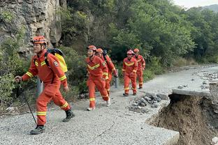 ? Thành tích không phải mùa giải giữa của người Hồ chỉ có 9 thắng 12 thua, 7 thắng 0 thua.